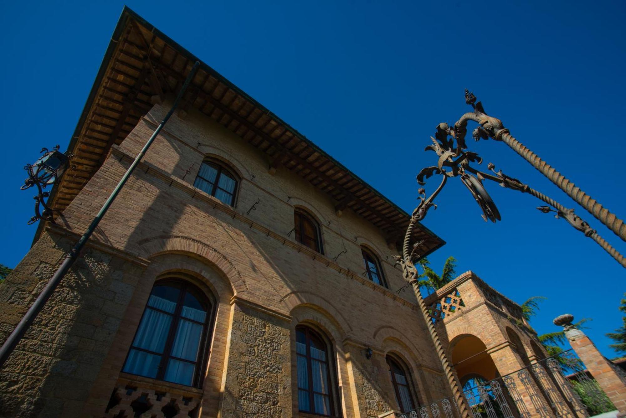 Appartamenti Villa Mascagni فولتيرا المظهر الخارجي الصورة